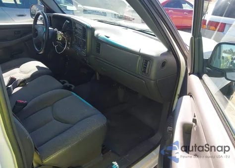 2003 Chevrolet Silverado C1500 z USA, uszkodzony, nr VIN 1GCEC14V03Z227925